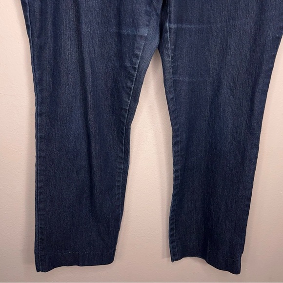 Size 10 St John’s Bay Blue Denim Look Pants Side Zip Closure Straight Leg - Picture 5 of 12